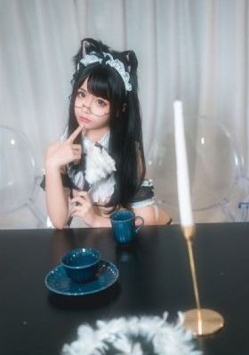 他用力揉捏她大白奶咬视频_BD国语高清迅雷在线观看